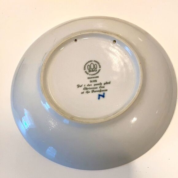 1985 B&G Bing & Grondahl Christmas Plate  Edward Jensen Christmas Eve - Picture 3 of 3